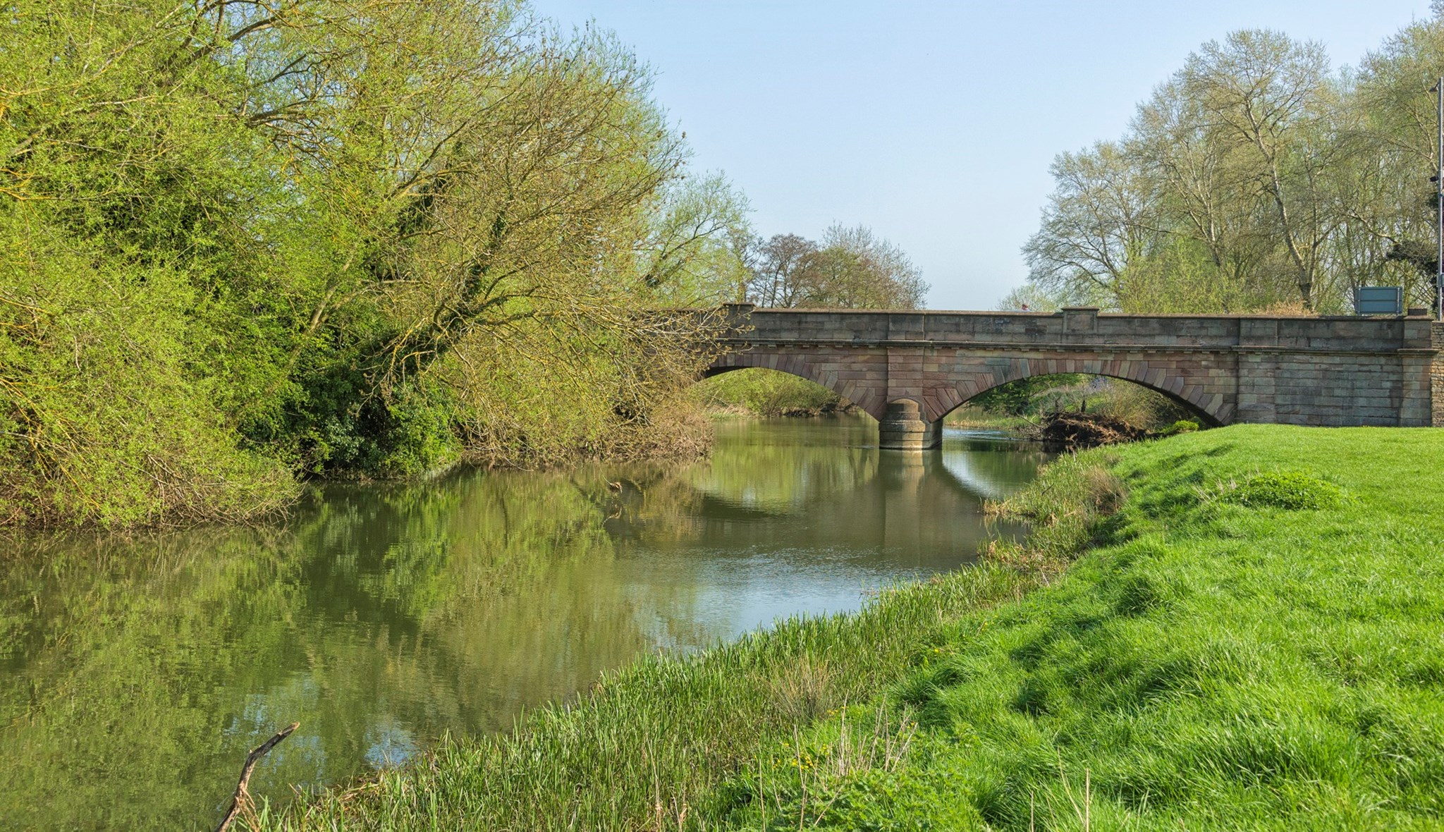 D81_3345Road bridge at Tombs Meadow Ouse Valley Park banner.jpg