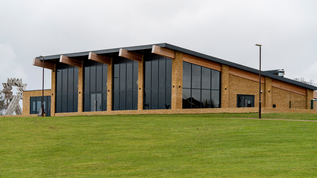 Brick and glass building, The Italian Sul Lago, at Furzton Lake.